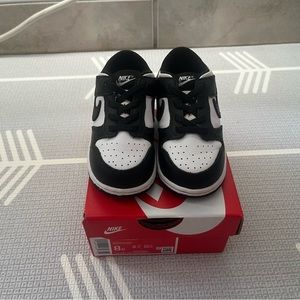 Toddler Nike panda dunks